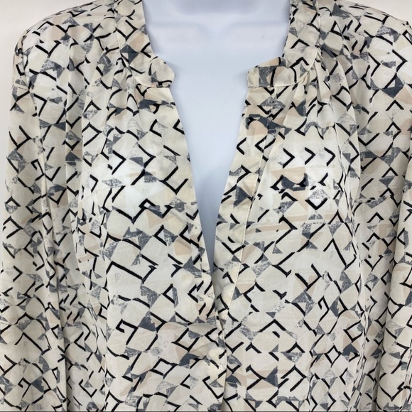 Olivaceous Semi-transparent Long Sleeve Tunic Blouse Size Medium NWOT - Picture 2 of 8